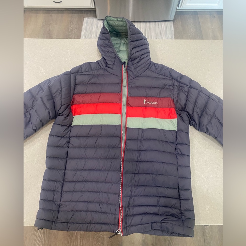 Cotopaxi Men's XL Puffer Jacket - Navy And Red